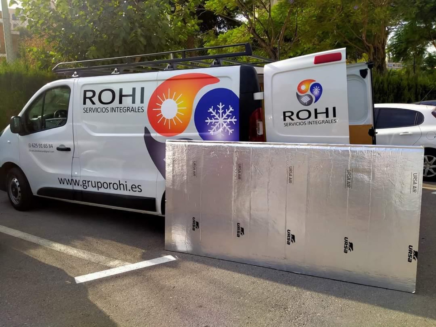 ROHI-Transporter mit Dämmplatten für Luftkanäle